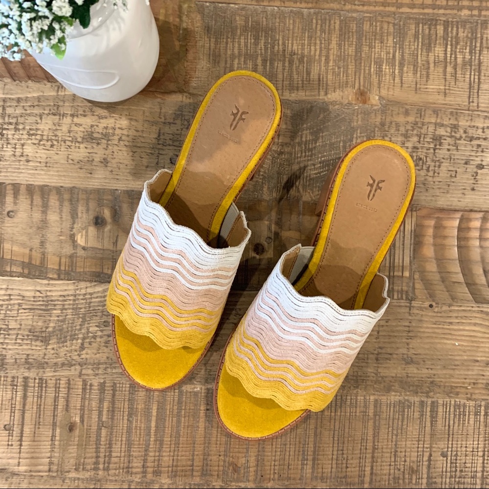 NIB! FRYE “Cindy” multicolored suede mules - Picture 4 of 13